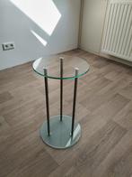 Twee stijlvolle glazen bijzettafels te koop!, Huis en Inrichting, Tafels | Bijzettafels, Minder dan 55 cm, Gebruikt, Rond, Glas