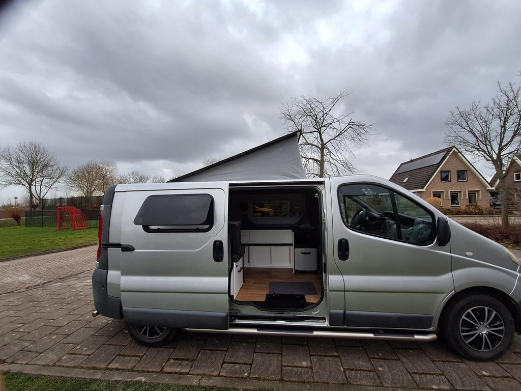 Renault Trafic camper BJ 2012 Grijs Euro 5, Voorwielaandrijving, Sound system, Stof, 1995 cc