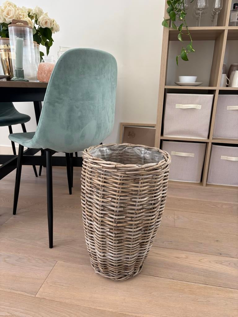 Rotan bloempot met plastic binnenvoering, Overige materialen, Gebruikt, Rond, Binnen