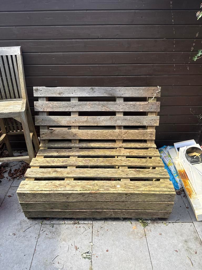 Pallet bank en stoel - zelfgemaakt, wegens ruimtegebrek, Tuin en Terras, Tuinbanken, Gebruikt, Hout, Ophalen