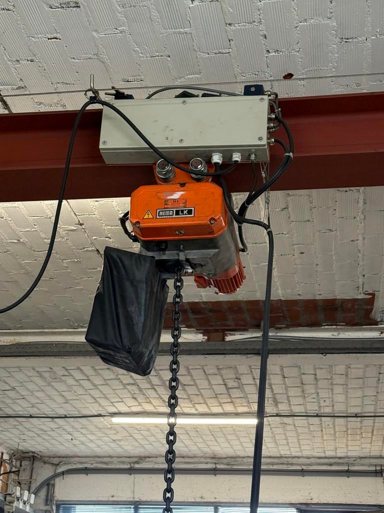 Rema 2,5 ton elektrische takel en loopkat 8,5 meter, Zakelijke goederen, Machines en Bouw | Industrie en Techniek, Ophalen