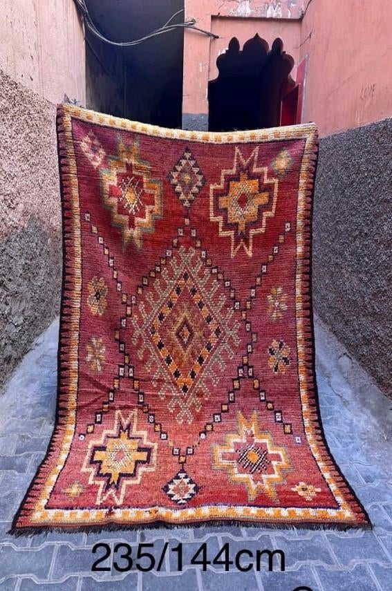 Beni mguild berber tapijt 235x144 cm, Huis en Inrichting, Ophalen of Verzenden