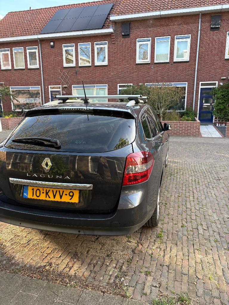 Renault Laguna Grandtour 2.0 16V 103KW 2010 Grijs, Laguna, Zwart, 4 cilinders, Leder en Stof