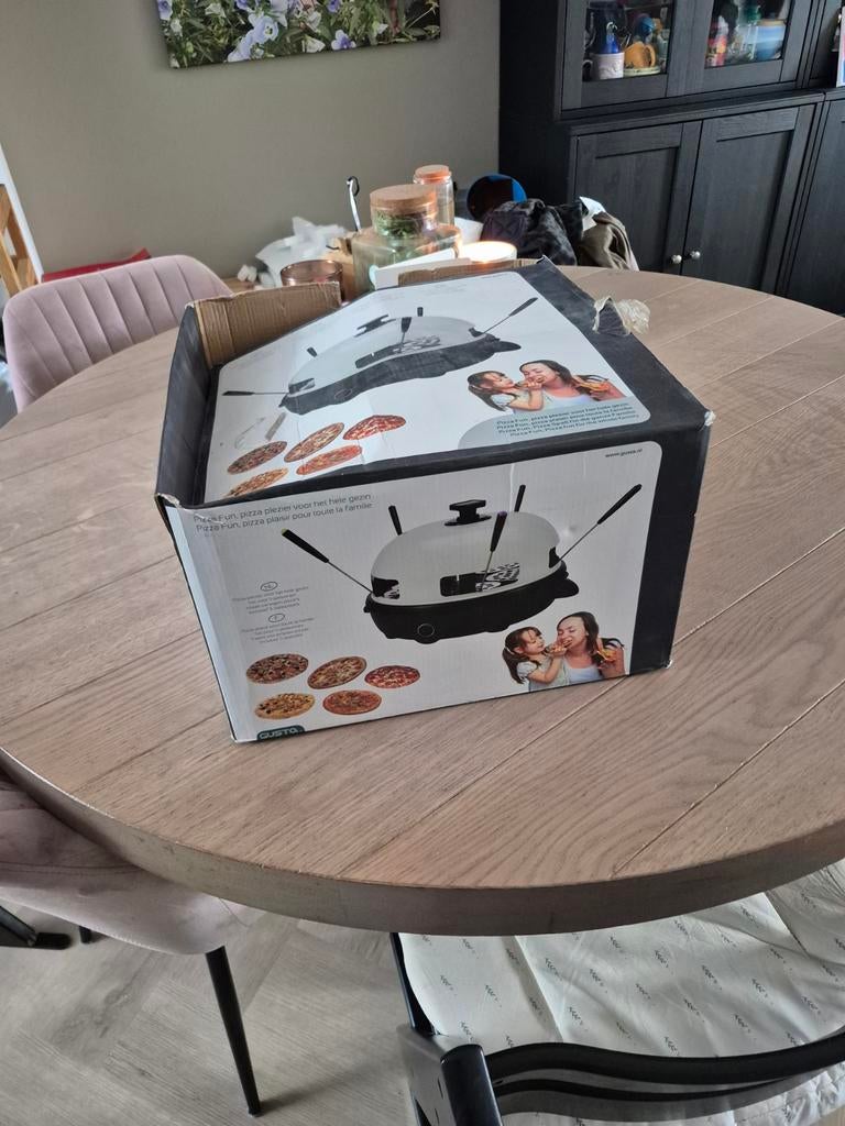 Pizza fun Gusta model 30.052, Ophalen