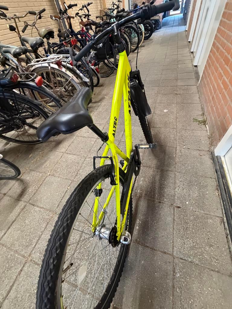 Altec Attack jongensfiets, neon geel, Ophalen of Verzenden, Gebruikt, 20 inch, Handrem