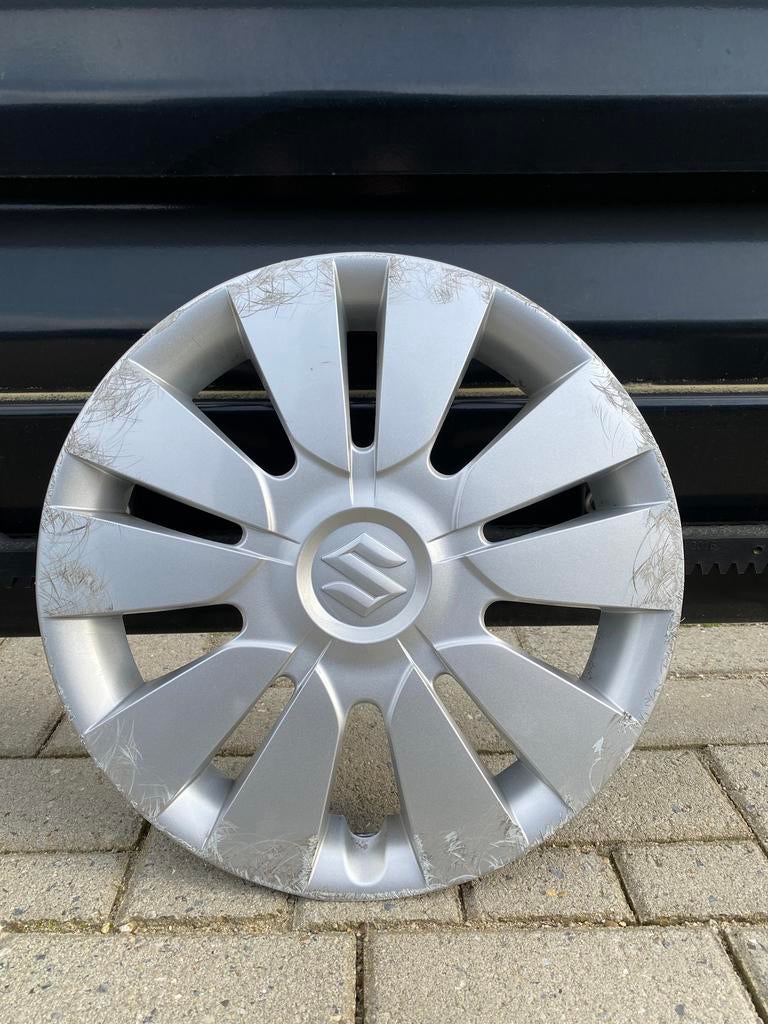 1 originele Suzuki Alto wieldop 14” inch, Auto diversen, Wieldoppen, Ophalen of Verzenden, Gebruikt