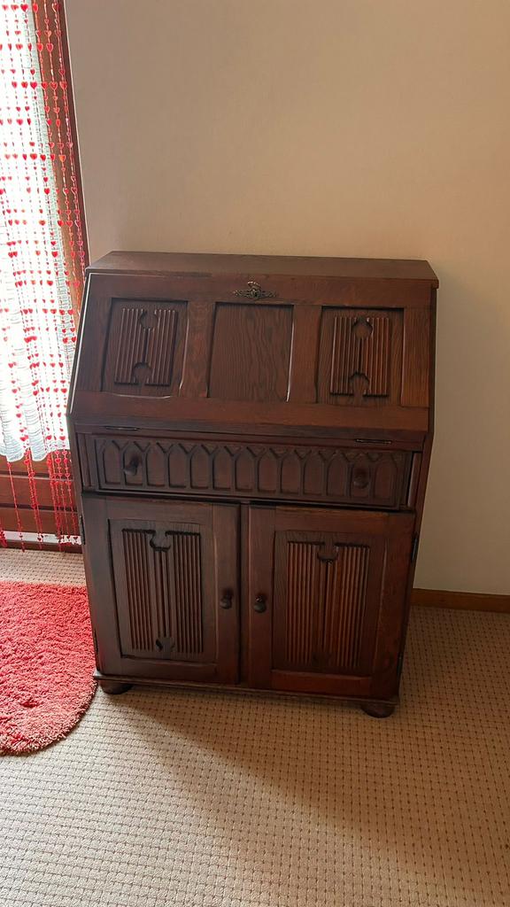 Antiek kastje, Ophalen