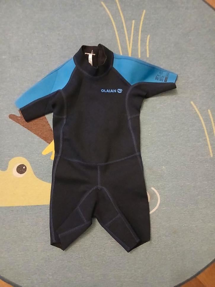 Olaian Kinder Wetsuit Shorty - Zwart/Blauw (2-3 jaar), Kinderen en Baby's, Babykleding | Baby-zwemkleding, Nieuw, Overig, Overige maten