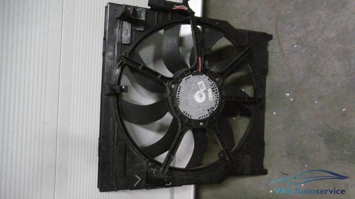 Koelvinhuis BMW  X5  F15  17 42 7 634 472    850 Watt, Auto-onderdelen, Motor en Toebehoren, BMW, Gebruikt, Herkomst onderdeel bekend