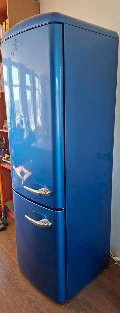 Nette blauwe koel vries combinatie, Witgoed en Apparatuur, Koelkasten en IJskasten, Gebruikt, Met vriesvak, 200 liter of meer