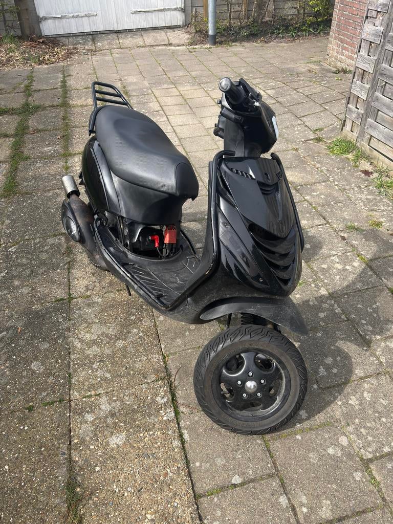 Piaggio Zip 70cc 2takt brom, Fietsen en Brommers, Scooters | Piaggio, Zo goed als nieuw, Zip, Maximaal 45 km/u, Benzine, Ophalen