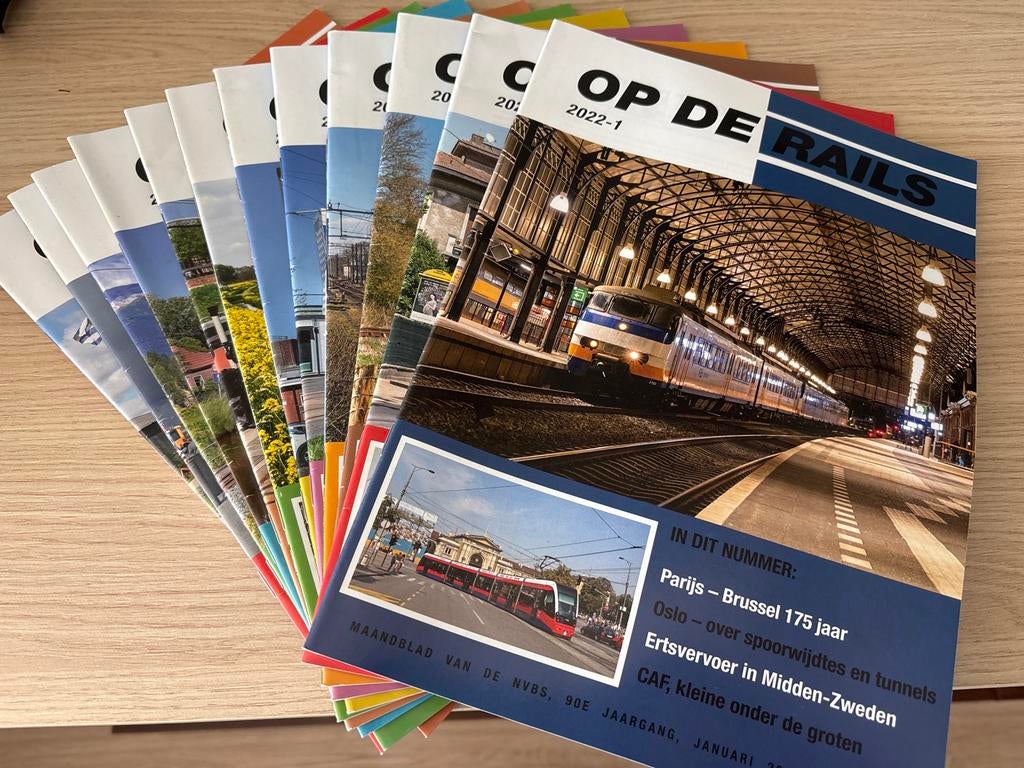Op de Rails Jaargang 2022 - Complete set van spoorwegtijdsch, Ophalen of Verzenden, Zo goed als nieuw, Overige typen