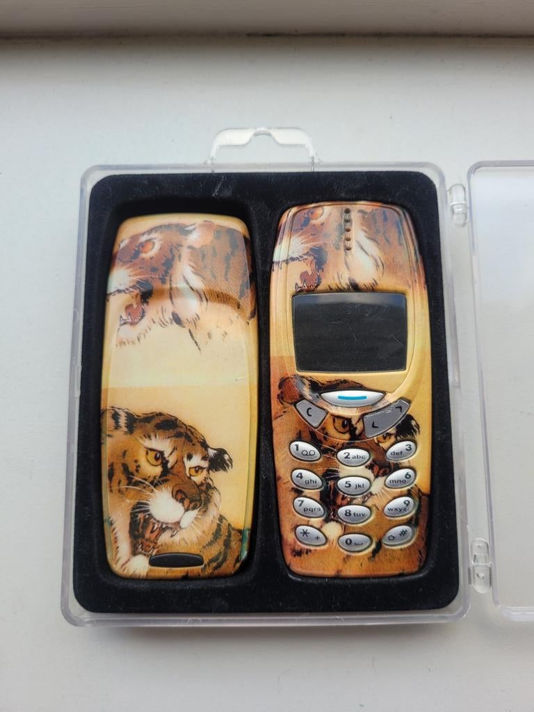 Nokia 3310 frontjes set van 2, Telecommunicatie, Mobiele telefoons | Nokia, Ophalen of Verzenden, Geen camera, Blauw, Klassiek of Candybar