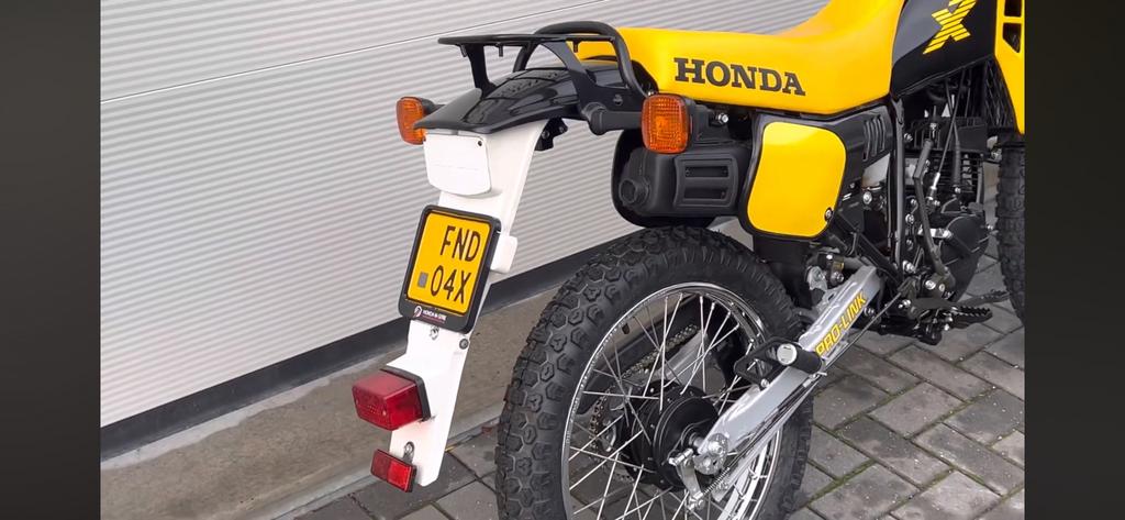 Gezocht! Achter spatbord onderste gedeelte Honda mtx sh, Fietsen en Brommers, Brommers | Honda, Ophalen of Verzenden, Zo goed als nieuw