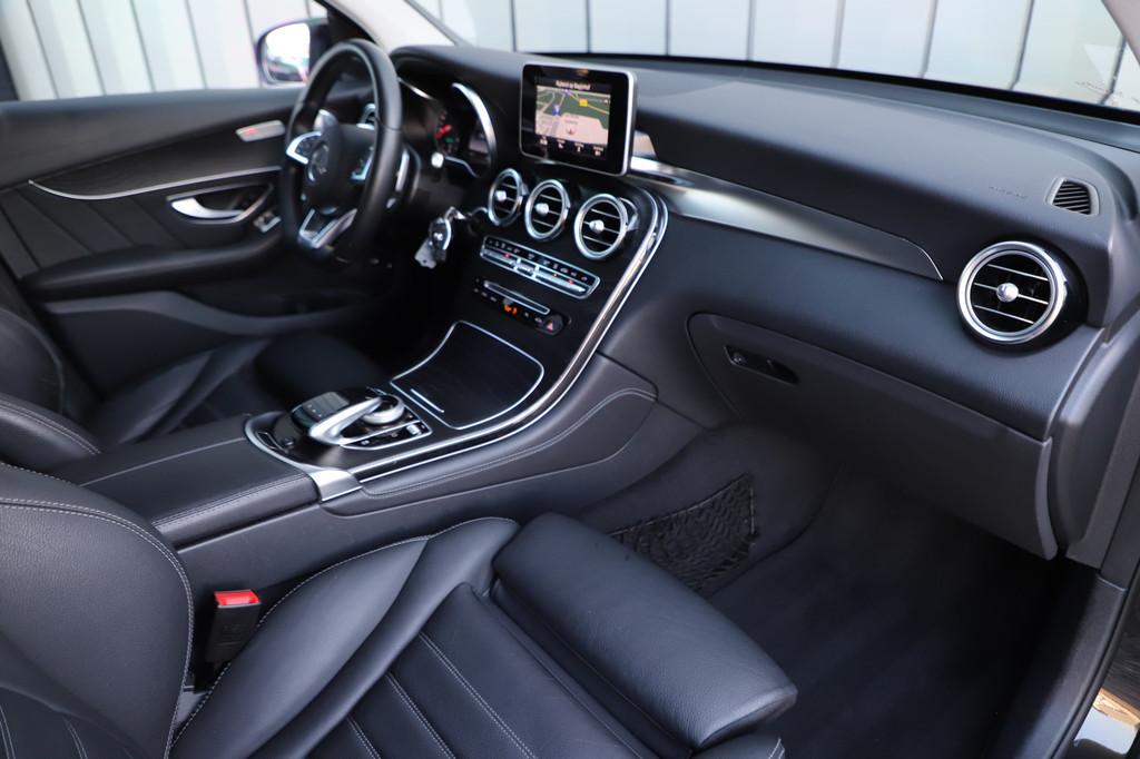 Mercedes-Benz GLC Coupé 220d AMG 4MATIC | 170PK | Luchtveri, Auto's, Automaat, Gebruikt, Zwart, Leder