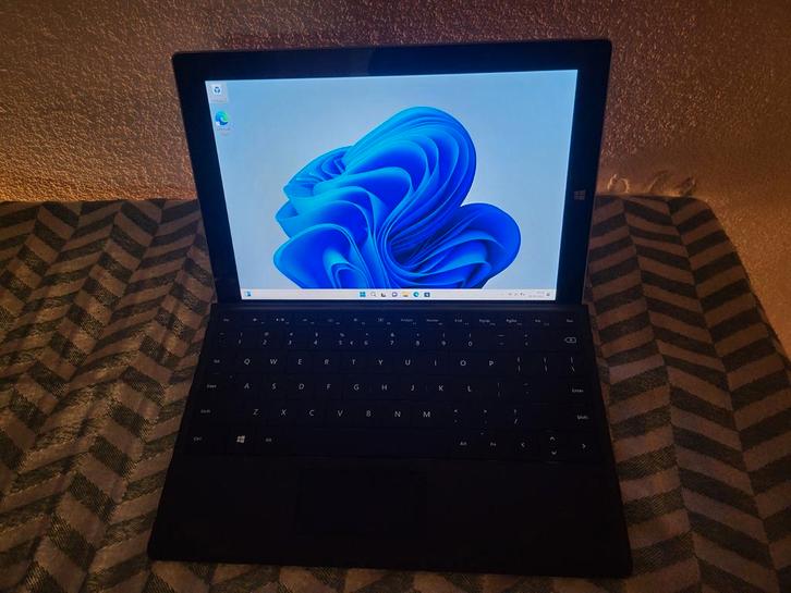 Microsoft Surface 3 + typecover 128GB SSD, Computers en Software, Windows Laptops, Ophalen of Verzenden
