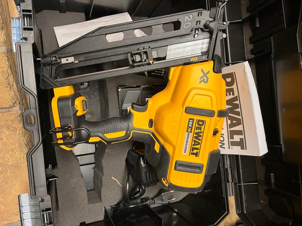 Dewalt DCN660NT, Ophalen of Verzenden, Zo goed als nieuw