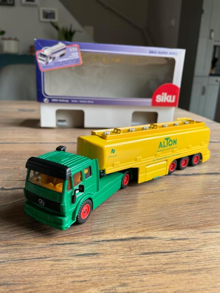 Siku Mercedes 3511A, Hobby en Vrije tijd, Modelauto's | Overige schalen, Nieuw, Auto, Ophalen of Verzenden