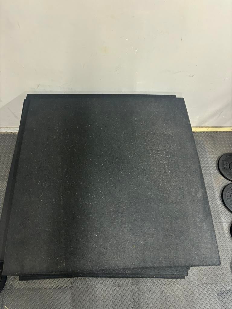 100x100x2cm rubberen tegels / matten 12m2, Tuin en Terras, Tegels en Klinkers, Ophalen, Zo goed als nieuw, Rubber, Overige typen