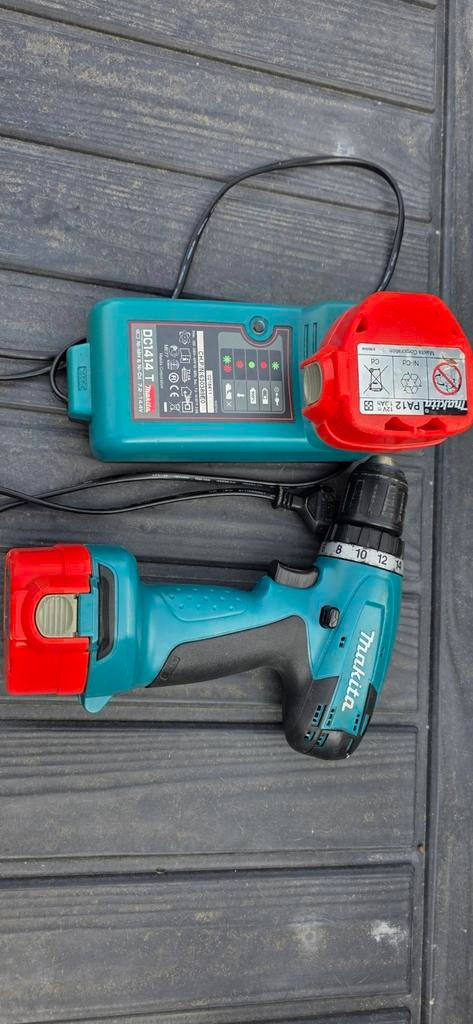 Makita Accuboormachine met Oplader en Accu, Ophalen of Verzenden
