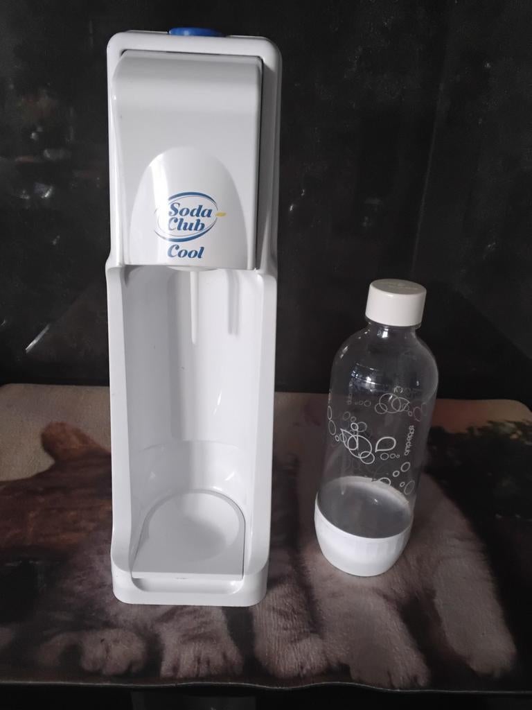 SodaStream Cool bruiswatermaker met fles, Witgoed en Apparatuur, Ophalen of Verzenden, Zo goed als nieuw