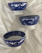 Puntgaaf Societe Ceramique Maestricht Tea drinker, 3 kommen, Ophalen of Verzenden