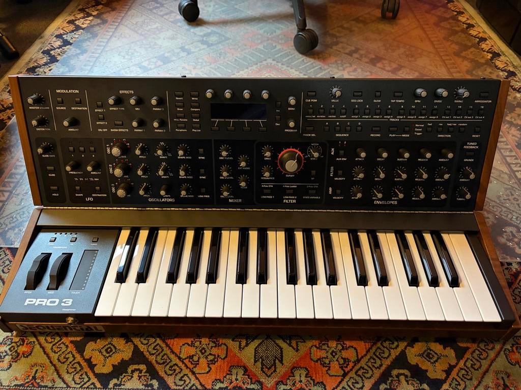 Sequential Pro-3 Special Edition, Muziek en Instrumenten, Synthesizers, Overige aantallen, Zo goed als nieuw, Met midi-aansluiting