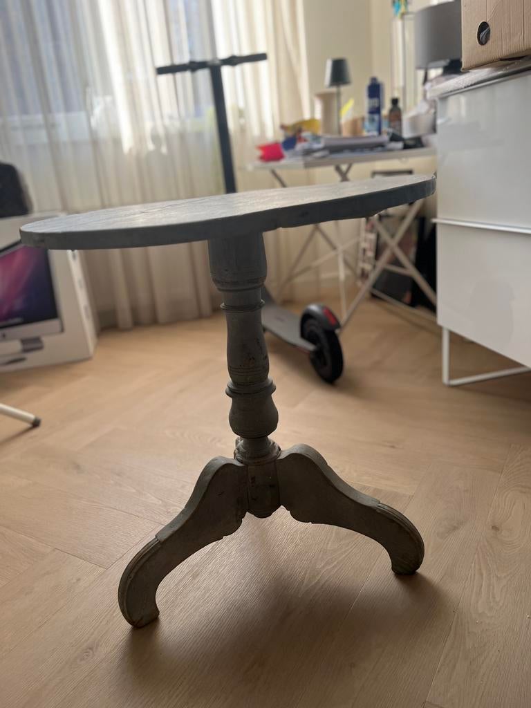 Oud Wijntafeltje, Antiek en Kunst, Antiek | Meubels | Tafels, Ophalen of Verzenden