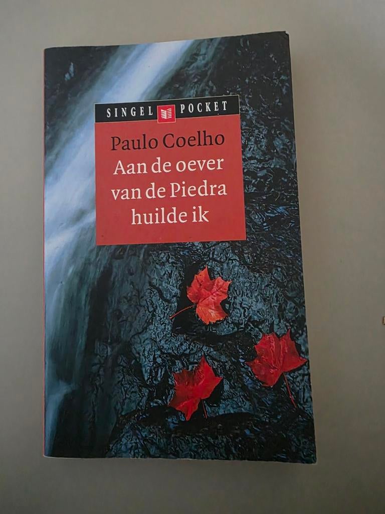 Aan de oever van de Piedra huilde ik - Paulo Coelho, Boeken, Ophalen of Verzenden, Zo goed als nieuw, Paulo Coelho, Europa overig