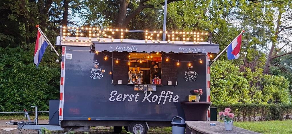 Geheel complete mobiele foodtruck/koffiekeet., Zakelijke goederen, Partijgoederen en Retail | Verkoopwagens, Ophalen