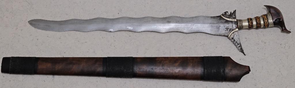 Maguindanao Moro Kris Keris Philippines lemmet 62cm ZELDSAAM, Antiek en Kunst, Kunst | Niet-Westerse kunst, Ophalen of Verzenden