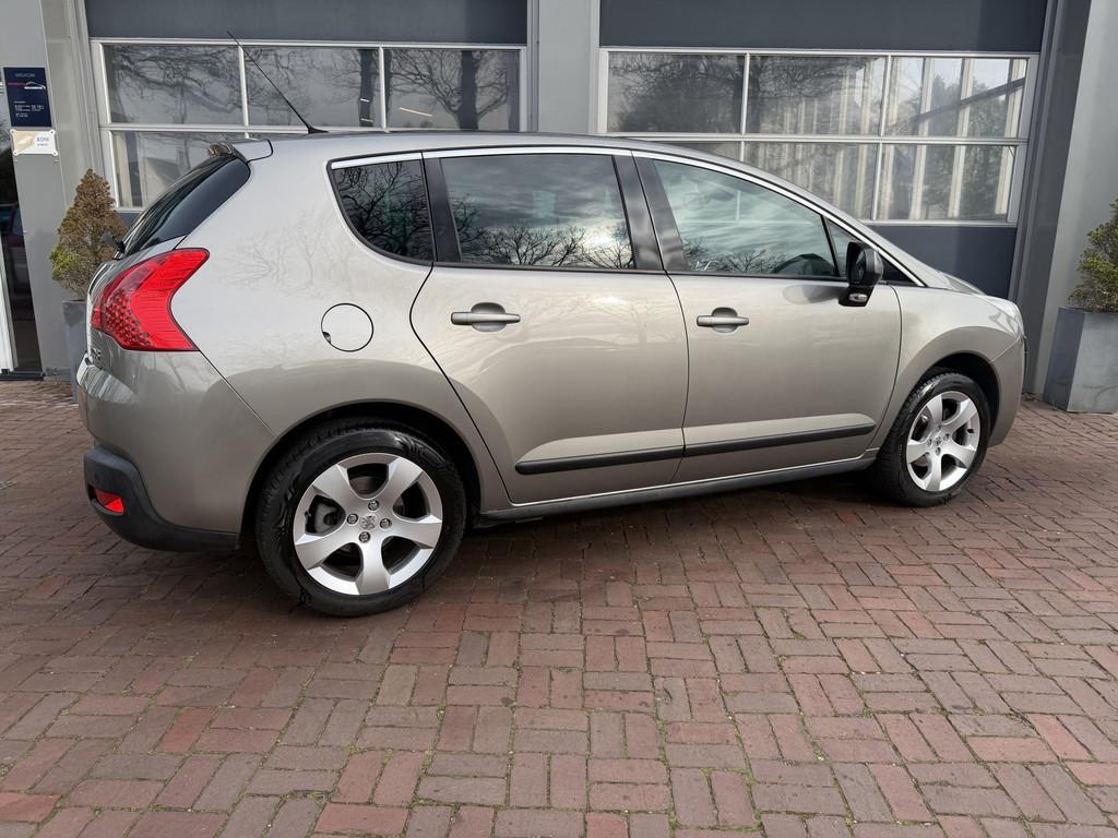 Peugeot 3008 1.6 VTi SR Bj 2009 Panodak,Trekhaak,Clima,Navi,, Auto's, Voorwielaandrijving, Gebruikt, Zwart, 4 cilinders