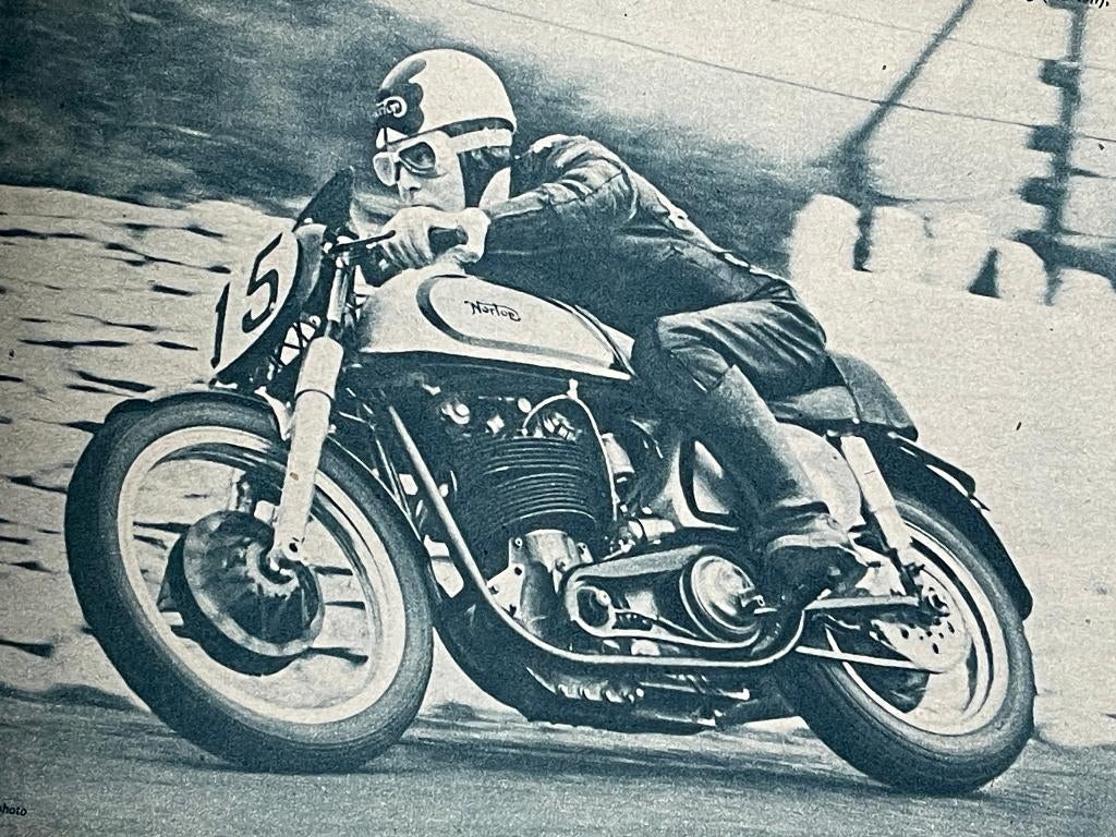 Castrol Achievements 1952  Auto - en Motorsport , Ophalen of Verzenden, Zo goed als nieuw, Algemeen