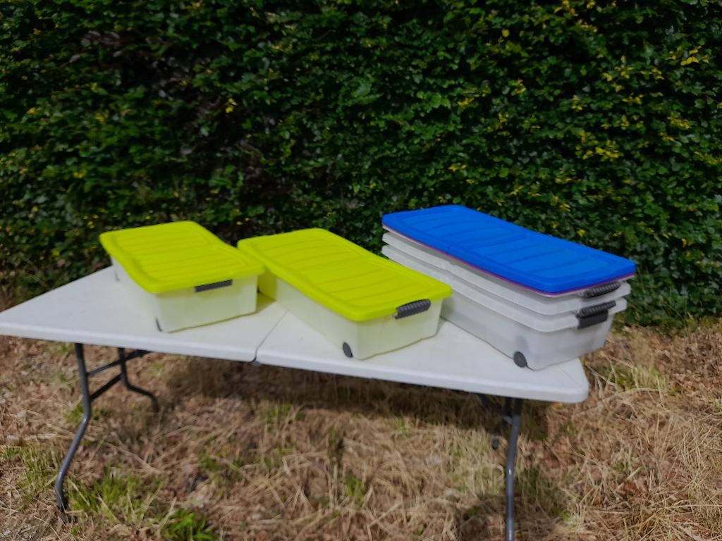 4 stuks uitstekende kunststof opbergbakken met wielen, Doe-het-zelf en Verbouw, Kratten en Dozen, 40 tot 60 cm, 50 tot 75 cm, Minder dan 35 cm