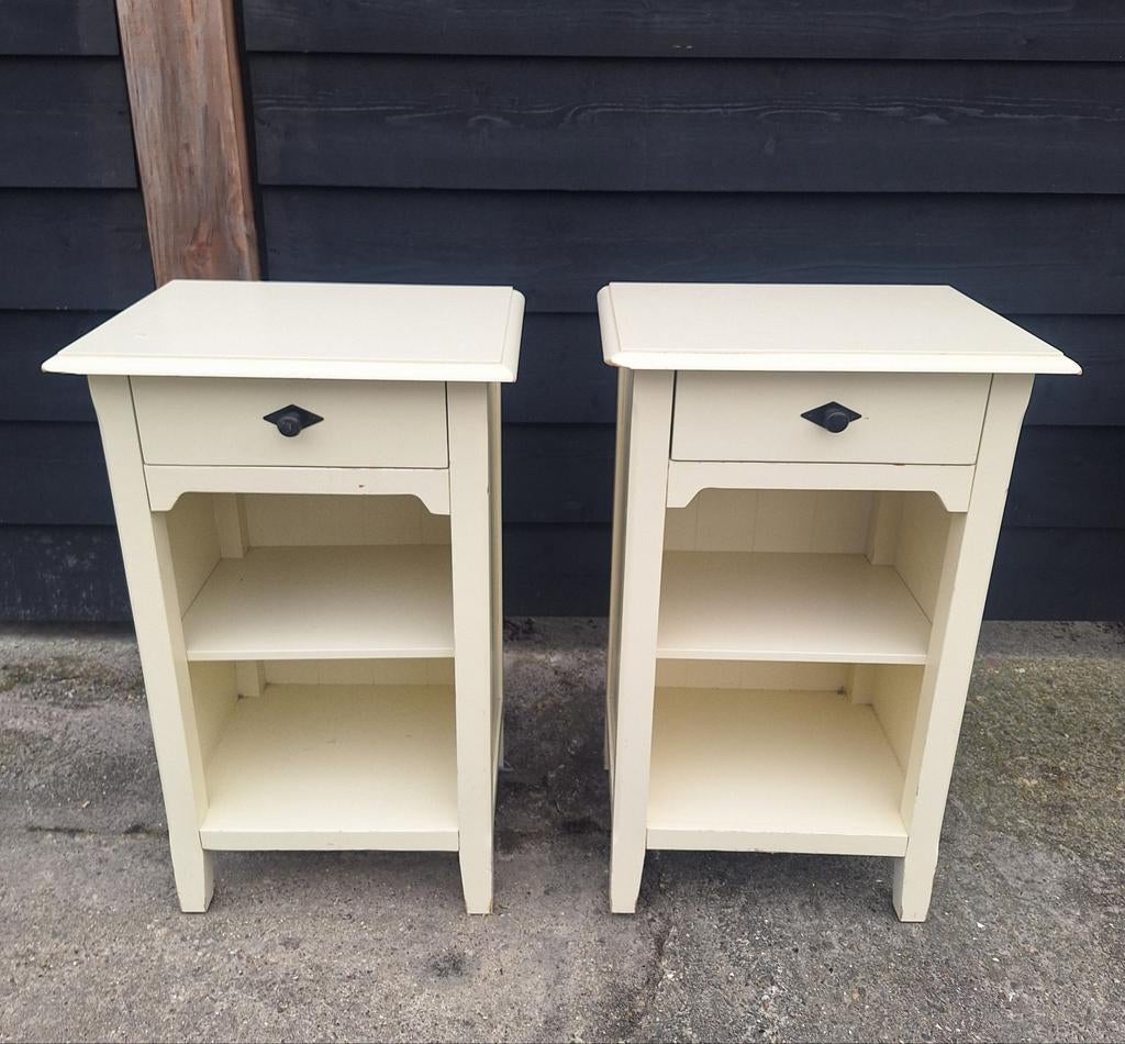 2 Brocante nachtkastjes, Ophalen, Minder dan 45 cm