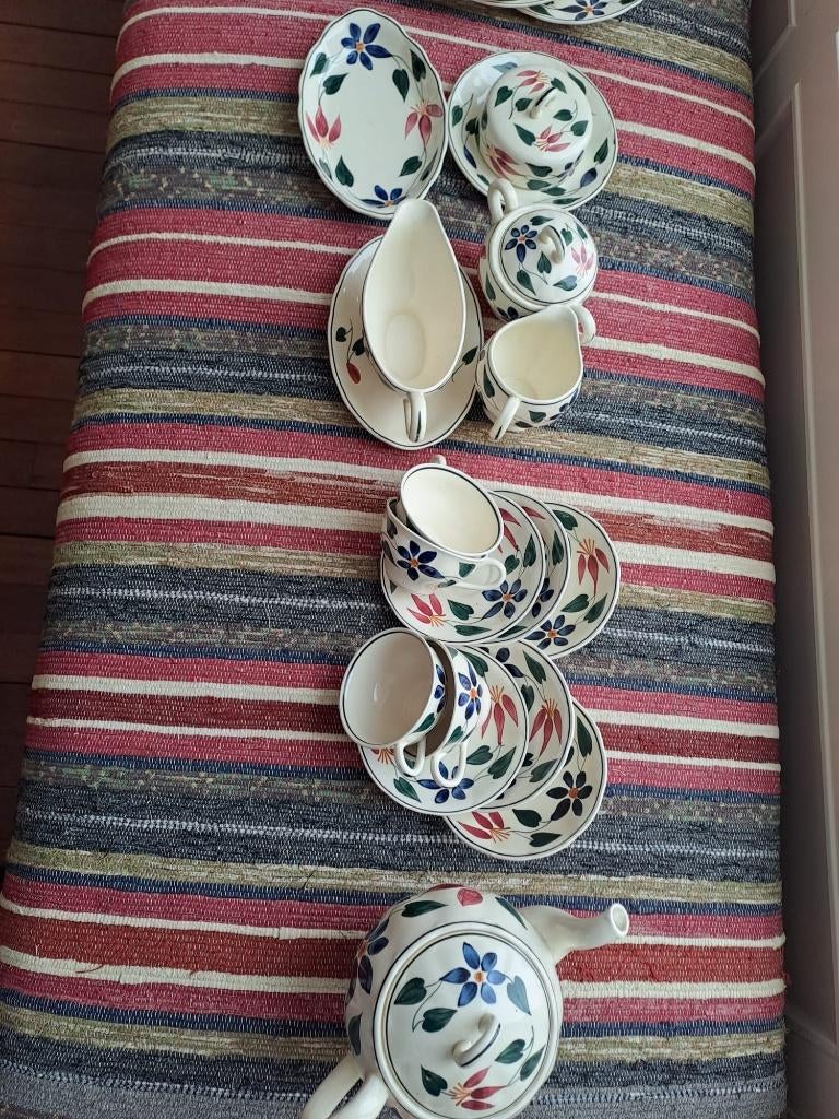 Vintage boerenbont servies (Triumph), Huis en Inrichting, Keuken | Servies, Ophalen, Gebruikt, Overige typen, Aardewerk