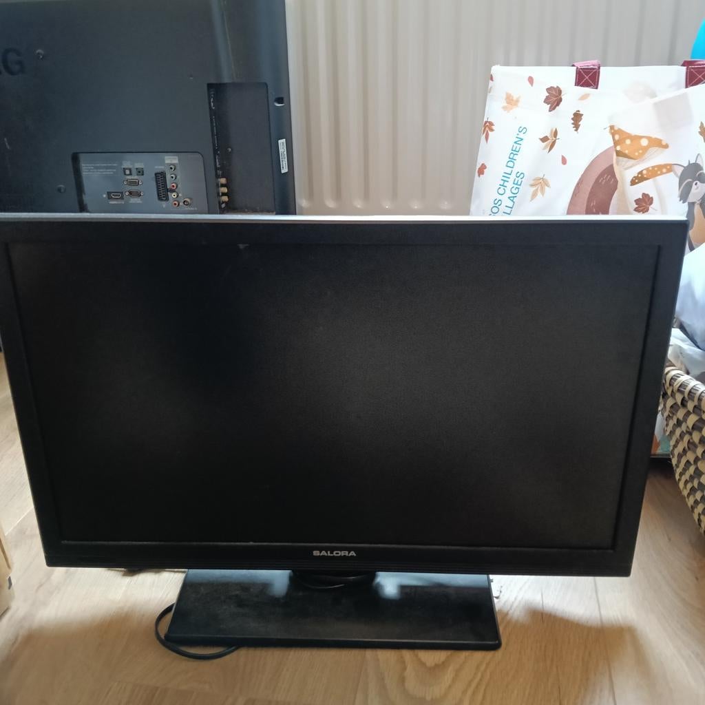 Salora 22LED8000T LED TV - Compact en Functioneel, 50 Hz, HD Ready (720p), 40 tot 60 cm, Ophalen