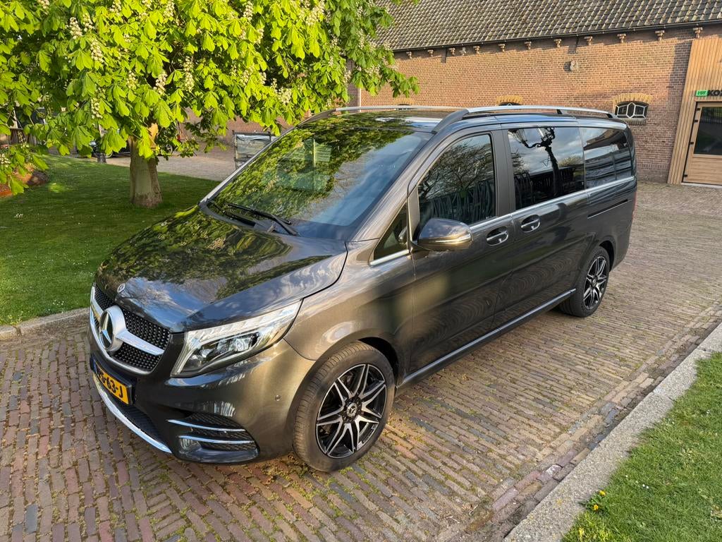 V-klasse, v300 / XXL / DC / Burmester/ 360/EXCLUSIVE EDITION, Auto's, Bestelauto's, Automaat, USB, 4 cilinders, 4 stoelen