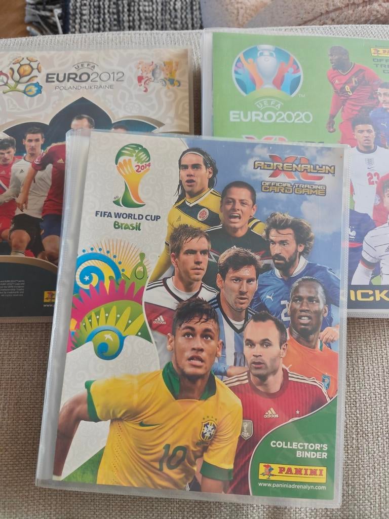 Gezocht: Kaarten Panini Adrenalyn Xl Euro 2012 2020 WK 2014, Ophalen of Verzenden, Zo goed als nieuw, Meerdere plaatjes