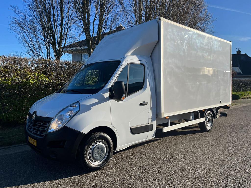 Renault Master T35 2.3 dCi Bakwagen + laadklep, Auto's, Bestelauto's, Euro 5, Gebruikt, Zwart, 4 cilinders