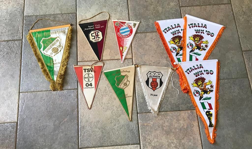 5 Oude Duitse Voetbal Vlaggen en wat Nederlands, Ophalen of Verzenden, Zo goed als nieuw, Buitenlandse clubs