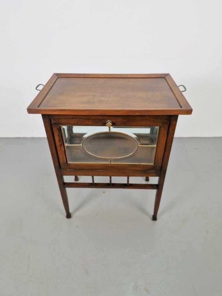 Vintage Theekastje facet geslepen ruitjes Drankenkabinet, Antiek en Kunst, Antiek | Meubels | Kasten, Ophalen of Verzenden