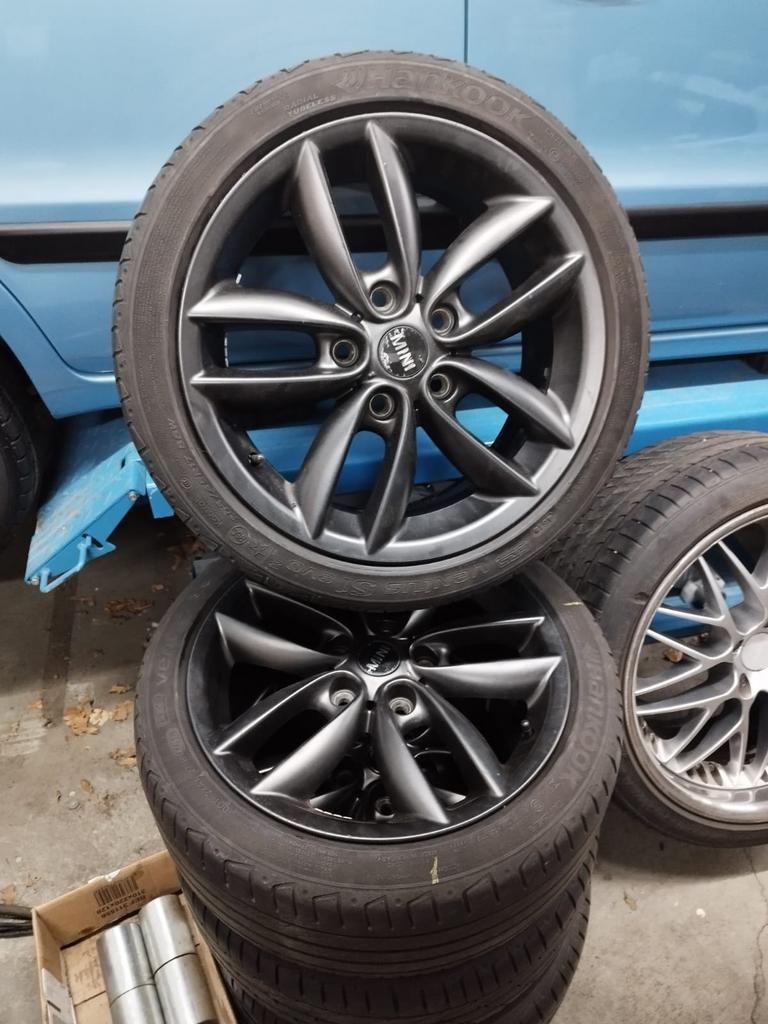 Te koop 4 zwarte velgen - 5 Gaats 17 inch er 21 5 x 120, Auto-onderdelen, Banden en Velgen, Ophalen, Gebruikt, Banden en Velgen
