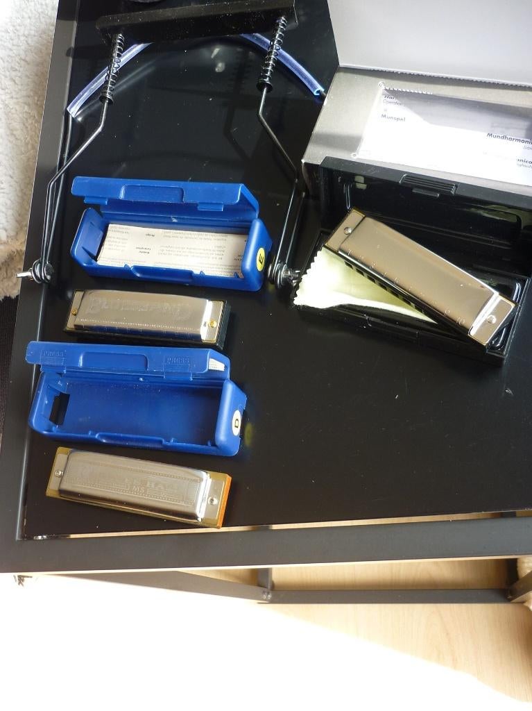 3 x mondharmonica ( 2x Hohner), met simpele nekbeugel, Muziek en Instrumenten, Blaasinstrumenten | Mondharmonica's, Ophalen of Verzenden