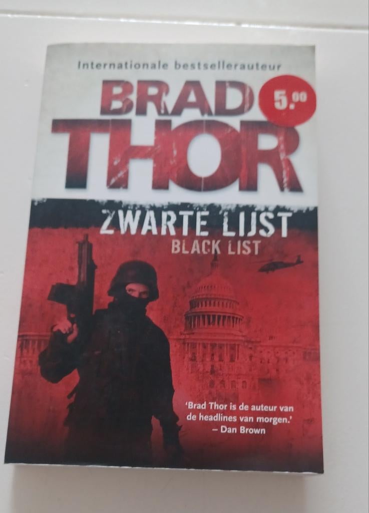 Brad Thor: Zwarte lijst., Boeken, Ophalen of Verzenden, Zo goed als nieuw