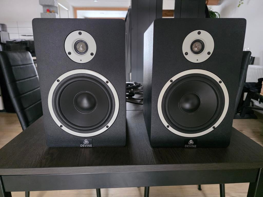 Devine MR-6A Speakerset, Audio, Tv en Foto, Luidsprekers, Ophalen, 120 watt of meer, Front, Rear of Stereo speakers, Overige merken