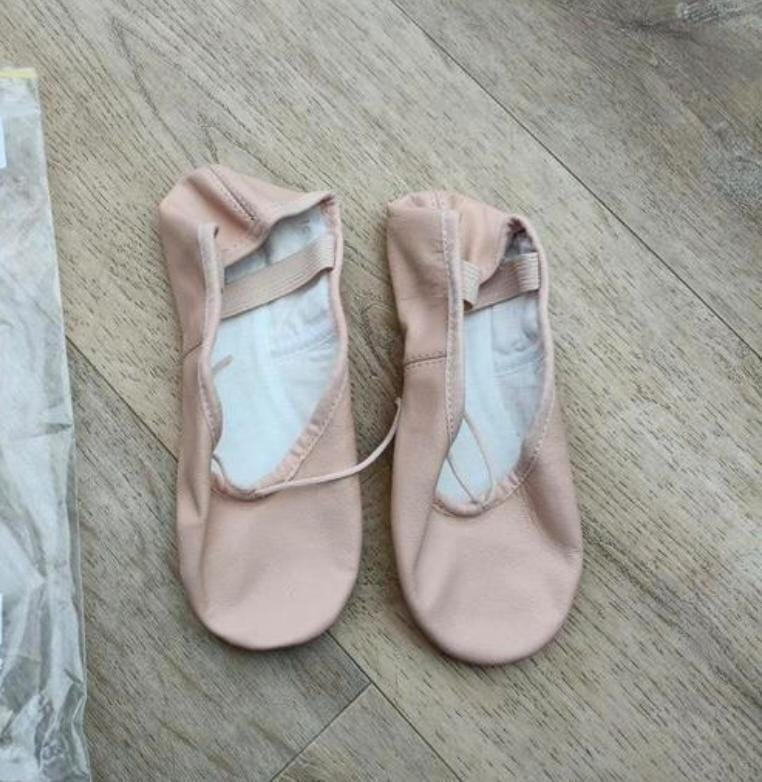 Nieuwe Bloch balletschoenen maat 26 – ongebruikt, Sport en Fitness, Ballet, Ophalen of Verzenden, Nieuw, Schoenen