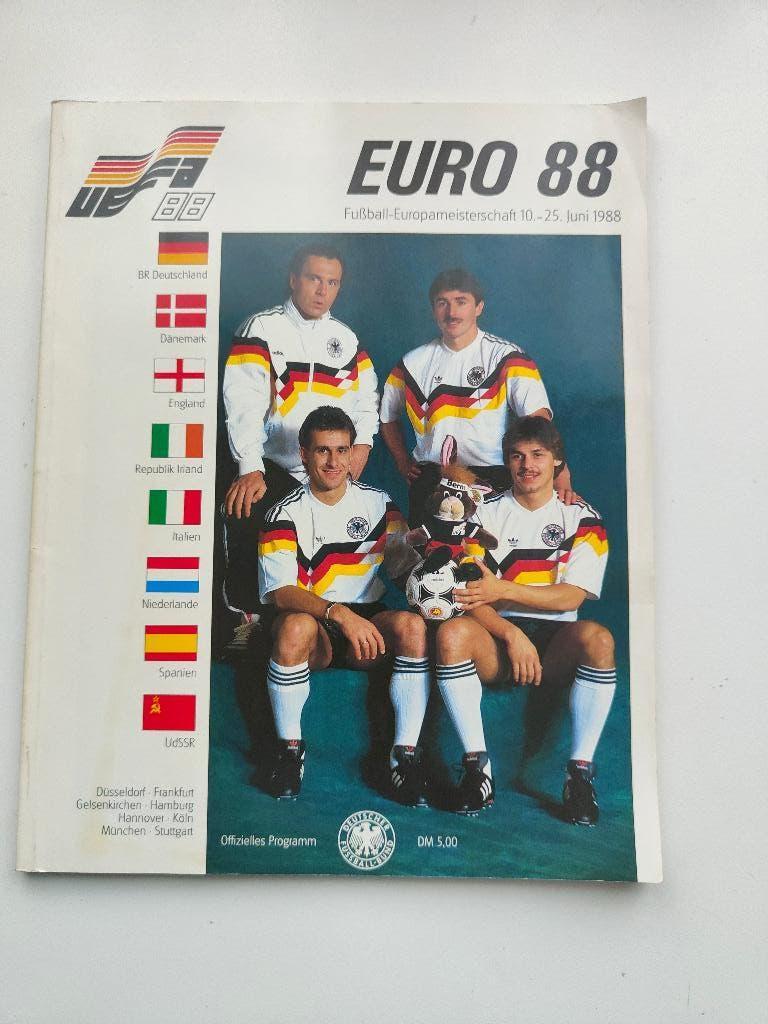 Officieel programmaboek EURO 88 10-25 juni 1988 130 blz.!!, Verzenden, Zo goed als nieuw, Overige binnenlandse clubs, Boek of Tijdschrift