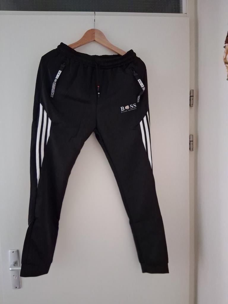 Boss trainingspak maat L, Kleding | Heren, Sportkleding, Maat 52/54 (L), Fitness, Zwart, Nieuw