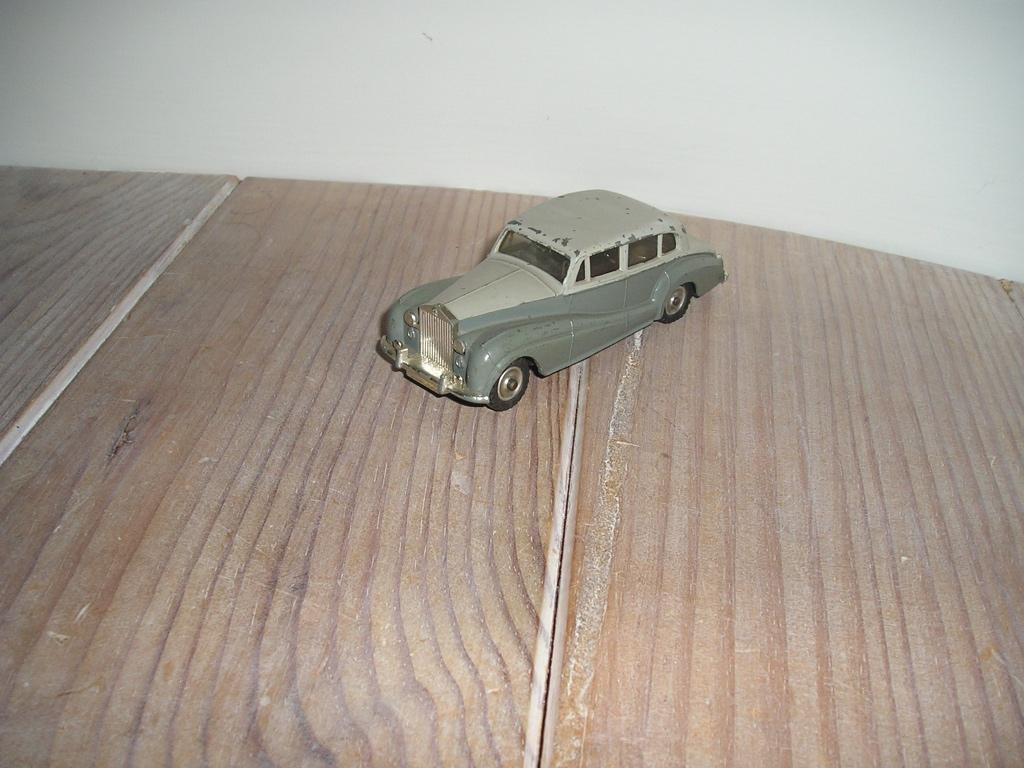 Dinky Toys 150 Rolls Royce Silver Wraith, Ophalen of Verzenden